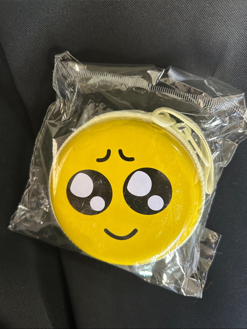 Yellow Emoji Tin Coin Pouch Earplug Case – Cute Zipper Accessory - Picture 4 of 4
